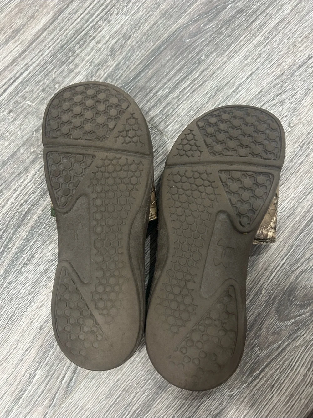 Under Armour men’s realtree camo ignite slides